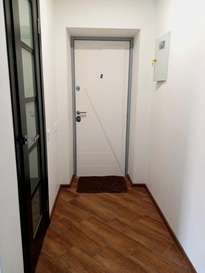 1-Room Studio Center Tscherkassy Exterior foto